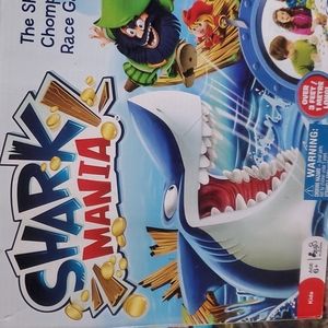 Shark Mania shark chomping race game